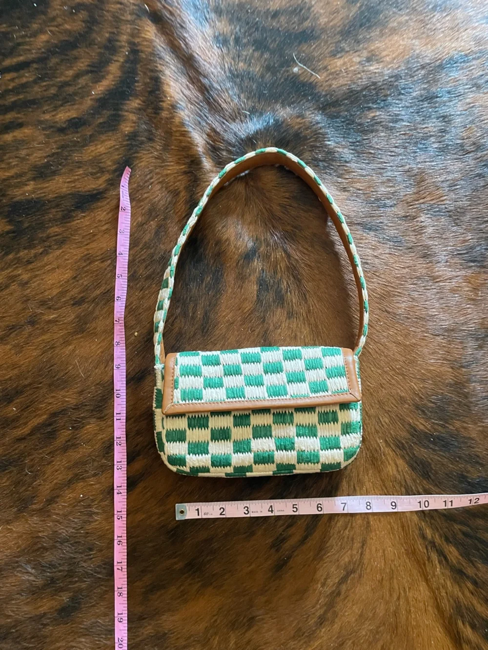 Anthropologie Fiona Shoulder Bag:
Raffia Edition in green and white check. - Picture 8 of 8